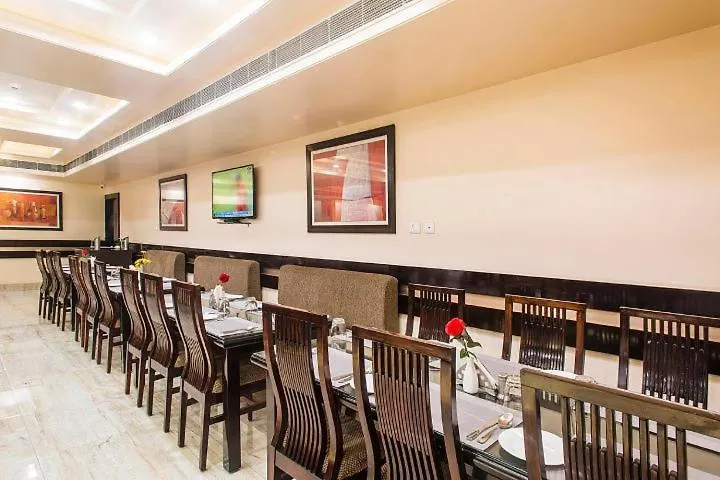 ***  Hotel Madhuvan Palace Varanasi India