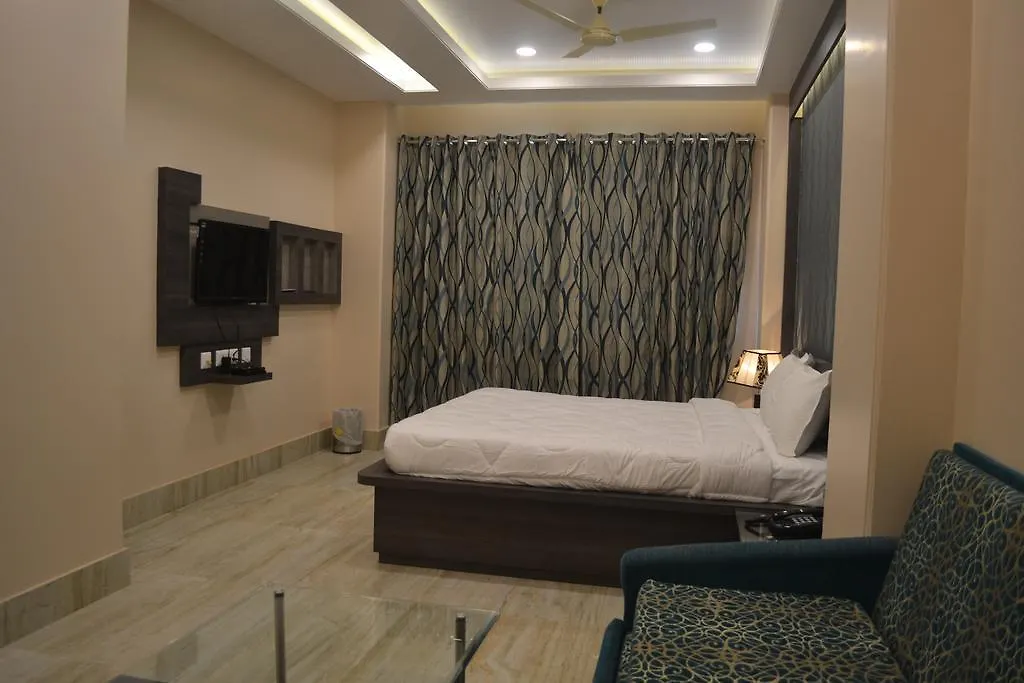 Hotel Madhuvan Palace Varanasi
