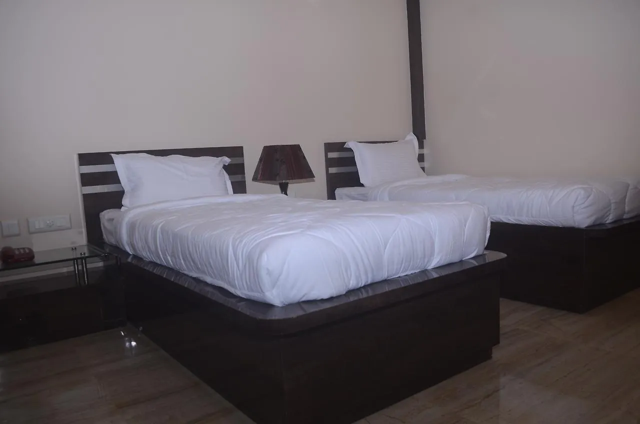 Hotel Madhuvan Palace Varanasi